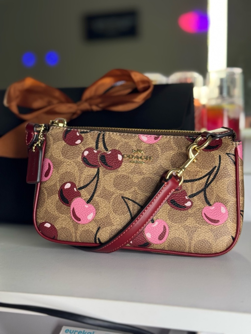 Coach Cherry Nolita 🍒